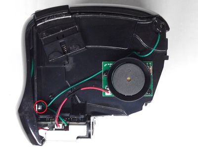 Csi-giant-100-right-side-remove-screw.jpg