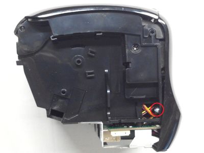 Csi-giant-100-left-side-remove-screw.jpg